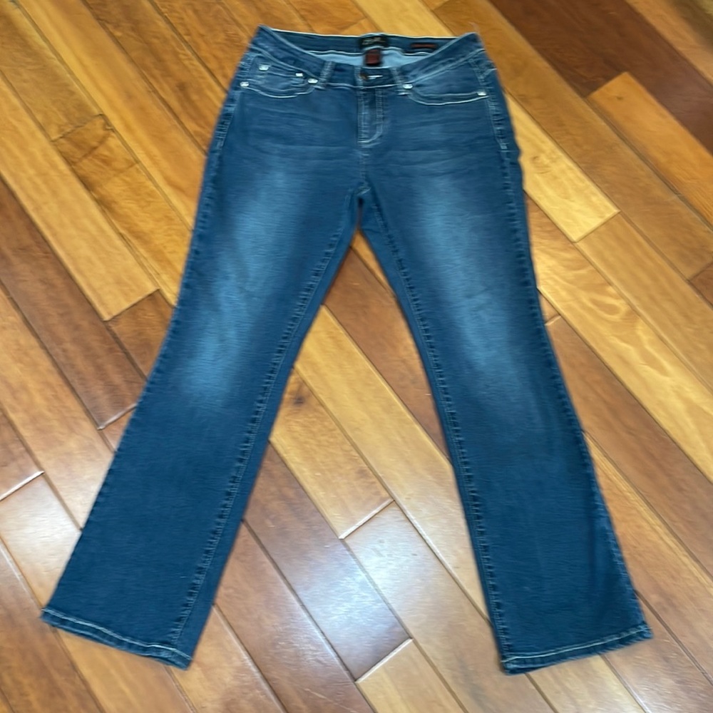 Earl Slim boot cut in embellished jeans by Earl size 8P